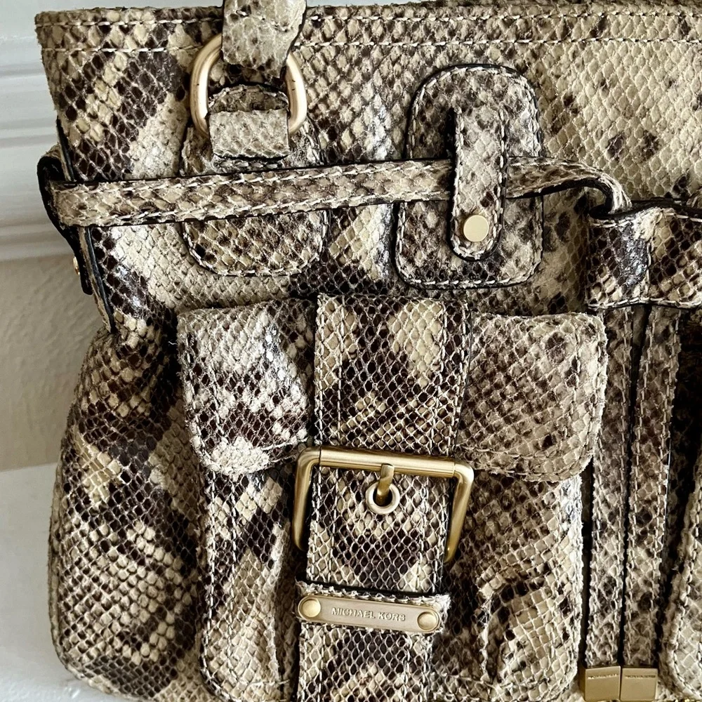 NEW condition Michael Kors Phyton Purse - Picture 8 of 16